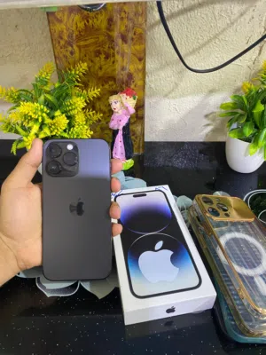 ايفون 14 برو ماكس نضافه حلوه مبدل شاشه فقط
