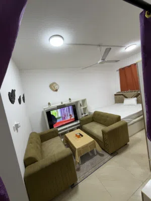 Studio full new furnish  with separet kitchen  direct owner no commission