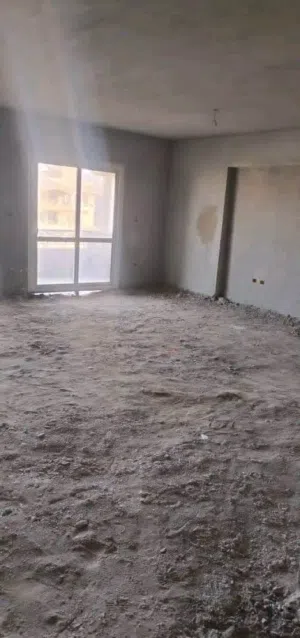 شقه للبيع من المالك في اميز موقع في كمبوند  الخمايل المرحله الثانيه الهضبه أمام هايبر والنادي