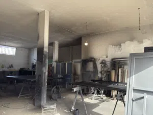 محل للايجار في جنزور طريق الزغواني