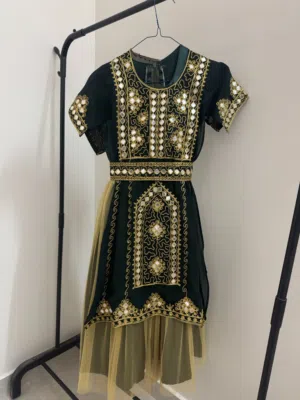 فساتين للبيع