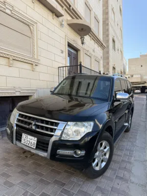 Used Mitsubishi Pajero in Al Ahmadi