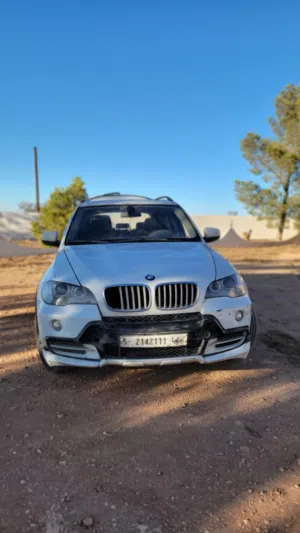 BMW  x5  i48.  2008