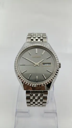 CITIZEN WATCH JAPAN MADE JAPAN MADE  AUTOMATIC MACHINE  8200 MOVEMENT