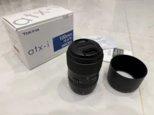 للبيع عدسة توكينا ماكرو 100mm( للكانون )