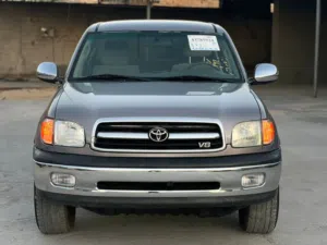 TOYOTA TUNDRA 2002