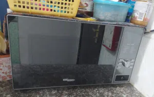 Super General Microwave Oven for Sale