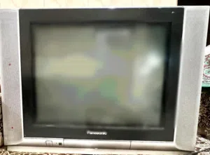 تلفزيون موديل قديم ورخيص