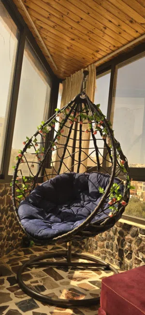 مرجيحة عش البلبل كاملة بحالة الجديد حجم كبير حديد ثقيل