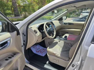 nissan pathfinder  model 2018