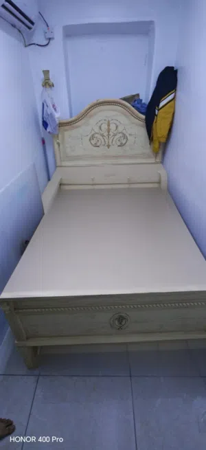 2 persons bed frame for sale