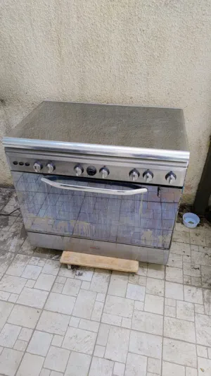 طباخ منزلي جينيرال تيك بحاله ممتازة 60 ×90