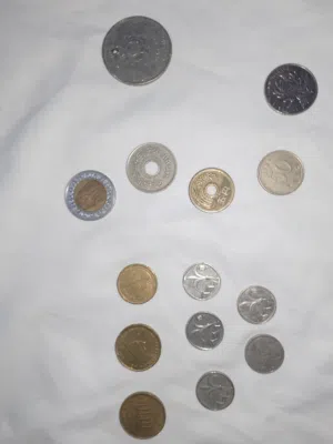 عملات معدنية مشكلة