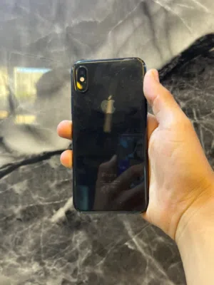Apple iPhone XS 64 GB in Al Khums