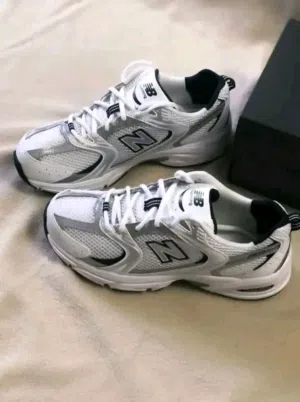 احذية ماركات مختلفة