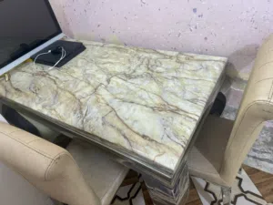 ميز طعام مرمر نضيف كلش 250 مع كرسين