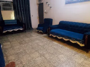 تخم بلون نيلي