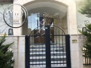460 m2 5 Bedrooms Villa for Rent in Amman Um El Summaq