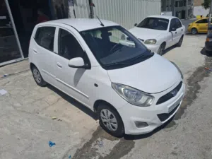 هونداي i10 موديل 2015 جير عادي نظيفه ترخيص طويل لشهر 1 بسعر مناسب