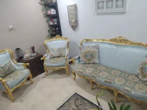 طقم كنب مذهب ... وقطعة كنب اخرى