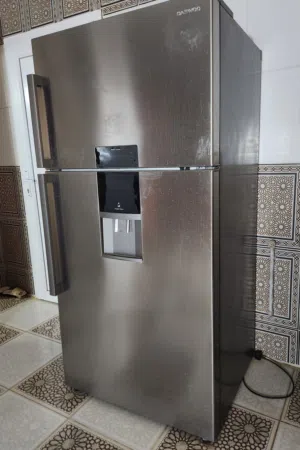 ثلاجه دايو بخاريه للبيع/عيبها تبي تصليح لوحه فقط