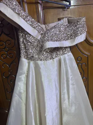 فستان جديد