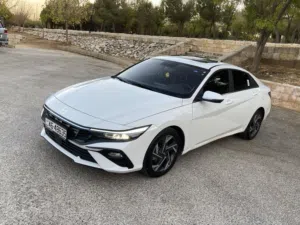 Sedan Hyundai in Amman