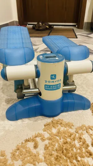 جهاز المشي و اللياقة البدنية Domyos ST-220