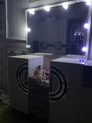 ميز تواليت نظيف