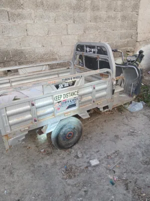 دراجة كهربائيه بثلاث عجلات