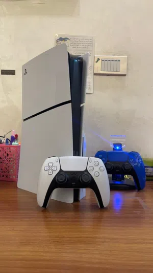 PlayStation 5 slim ( Disk Drive edition) فايف سلم نسخه مدخل السيدي بحال الجديد ما في خدش صغير