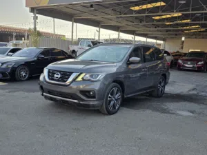 Nissan pathfinder... Model 2018...gcc specifications