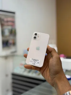 iPhone 12 Mini 128 GB Fine and smooth device