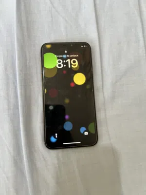 Used Apple iPhone XS in Gold with 256GB Storage - Excellent Condition