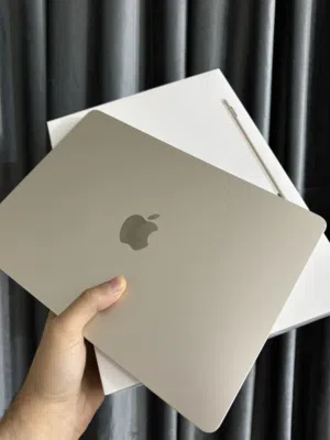 ماك بوك اير M2