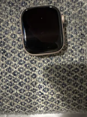 ساعه ابل سيرس 10