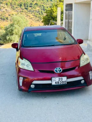 Used Toyota Prius in Ajloun