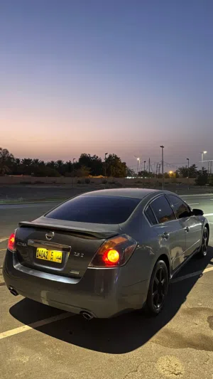 Used Nissan Altima in Al Batinah