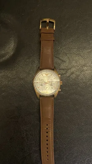 ساعة إمبوريو أرماني أصلية AR-5995 – بحالة ممتازة