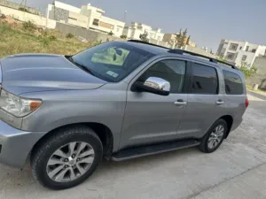 تويوتا سيكويا