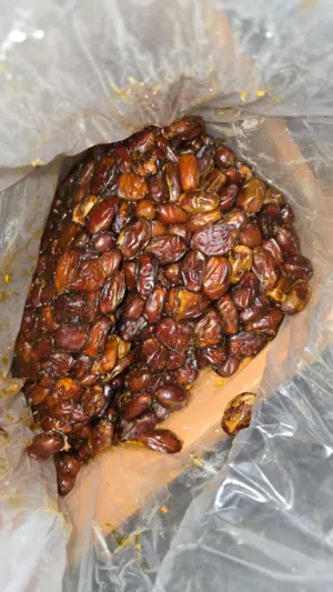 تمر بونارنجه للبيع نظيف ومرتب 4كيلو