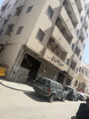 شقة للبيع وسط البلاد