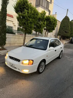 هونداي فيرنا 2000