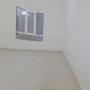 100 m2 3 Bedrooms Apartments for Rent in Muscat Amerat