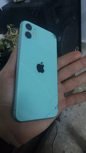 Apple iPhone 11 64 GB in Mafraq