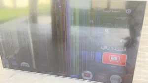 شاشه مسكوره فقط  التلفزيون جديد مستخدم فقط 5 شهور يحتاج شاشه فقط