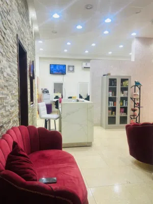 صالون تجميل نسائي متكامل جاهز في ولاية الرستاق