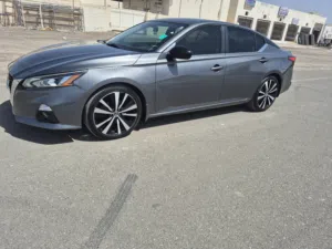 Used Nissan Altima in Al Dhahirah
