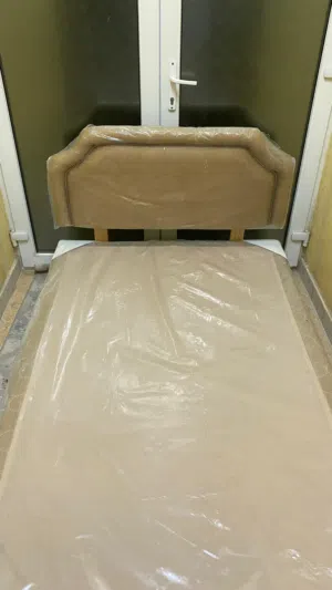 سرير للبيع