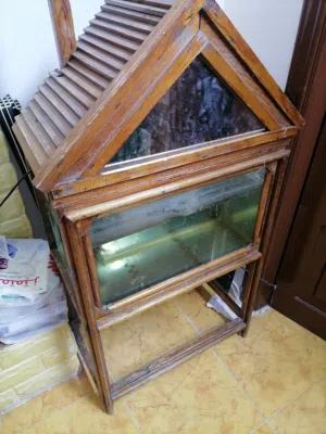 حوض سمك + سمكة بسعر رمزي